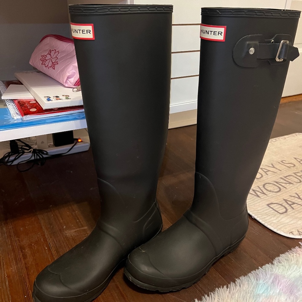 Hunter boots size 8US